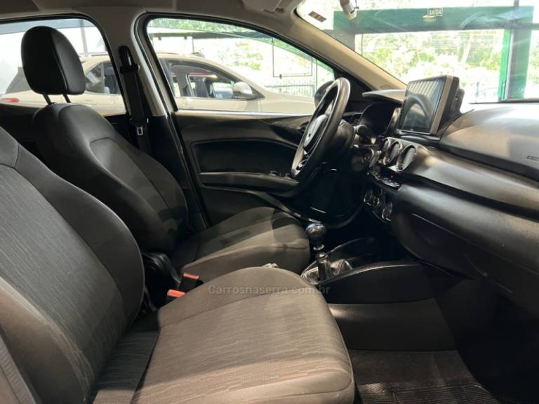 FIAT - ARGO - 2021/2022 - Prata - R$ 58.900,00