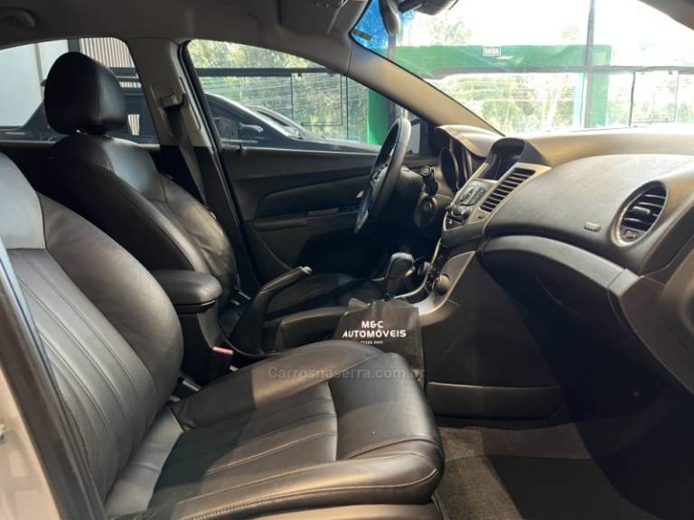 CHEVROLET - CRUZE - 2014/2014 - Prata - R$ 59.900,00