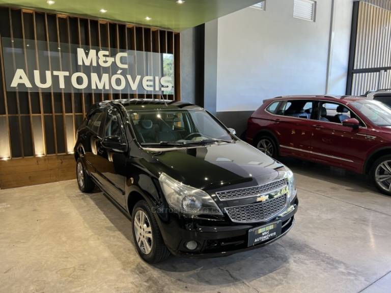 CHEVROLET - AGILE - 2013/2013 - Preta - R$ 36.900,00
