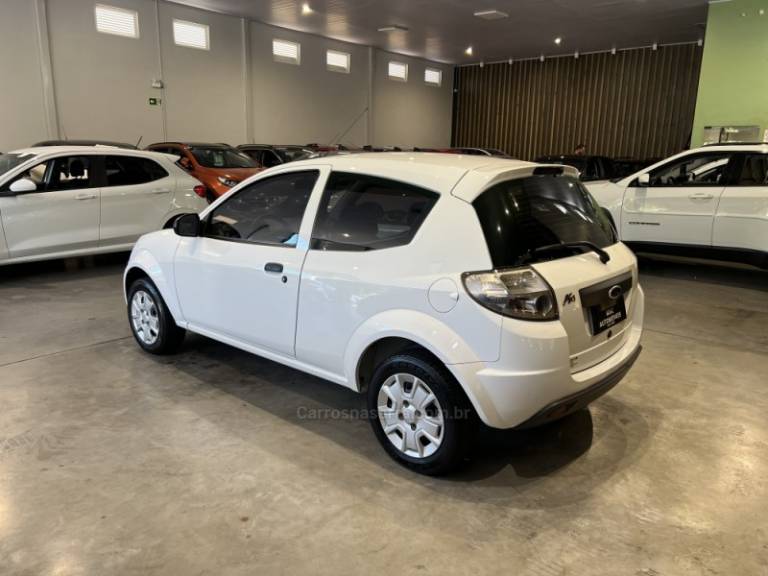 FORD - KA - 2013/2013 - Branca - R$ 25.900,00