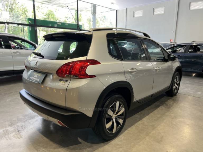 PEUGEOT - 2008 - 2018/2019 - Prata - R$ 71.900,00