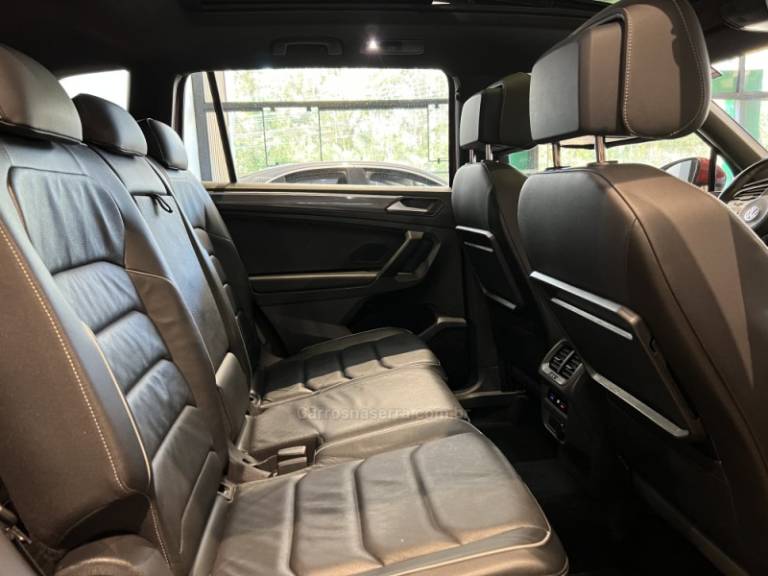 VOLKSWAGEN - TIGUAN - 2021/2021 - Vermelha - R$ 179.900,00