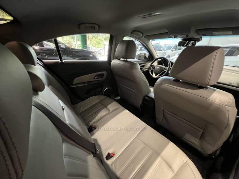 CHEVROLET - CRUZE - 2013/2013 - Branca - R$ 58.900,00
