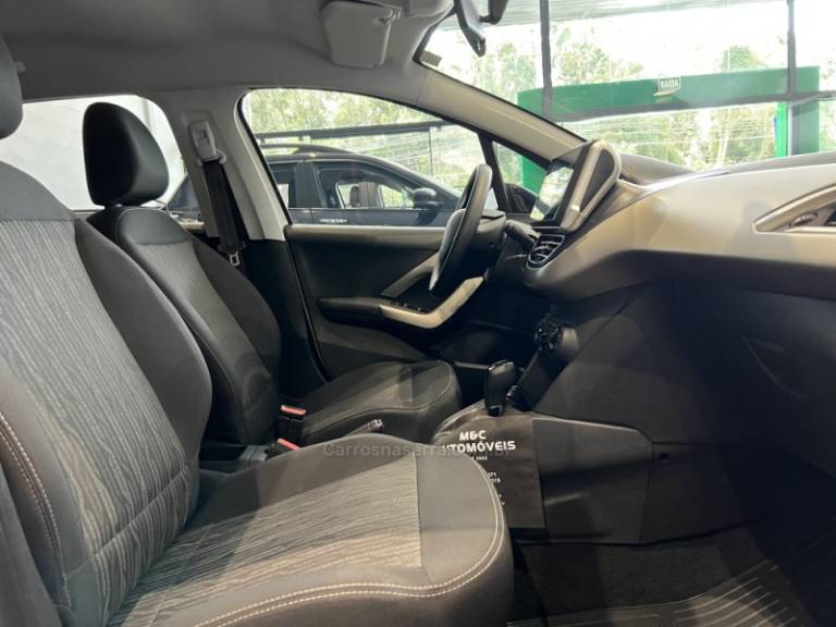 PEUGEOT - 2008 - 2022/2022 - Branca - R$ 71.900,00