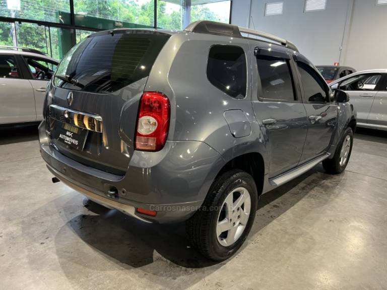 RENAULT - DUSTER - 2013/2014 - Cinza - R$ 52.900,00