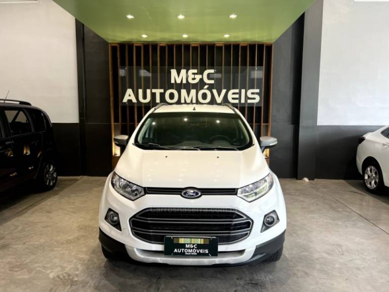 FORD - ECOSPORT - 2014/2015 - Branca - R$ 57.900,00