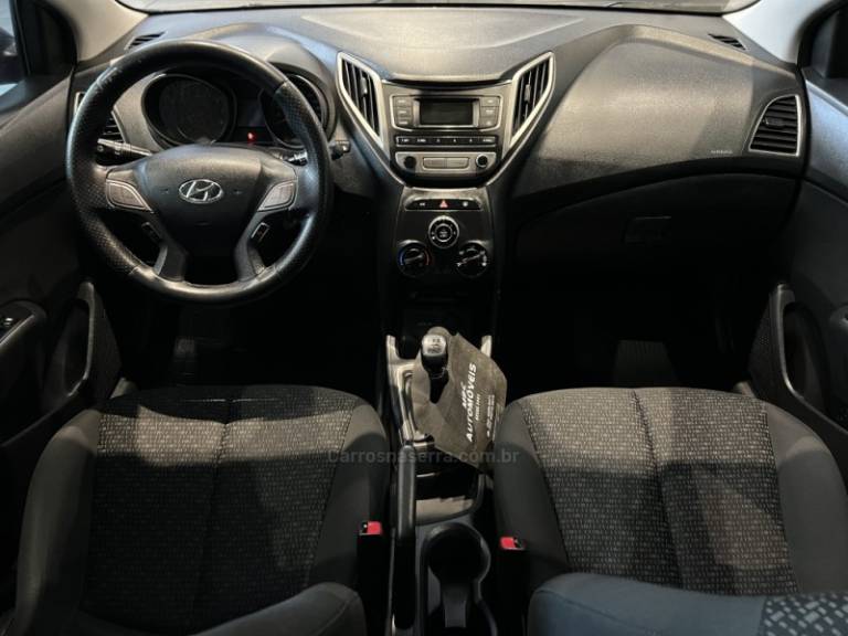 HYUNDAI - HB20 - 2016/2016 - Preta - R$ 45.900,00