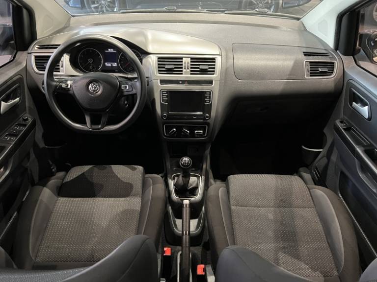 VOLKSWAGEN - FOX - 2019/2020 - Branca - R$ 59.900,00