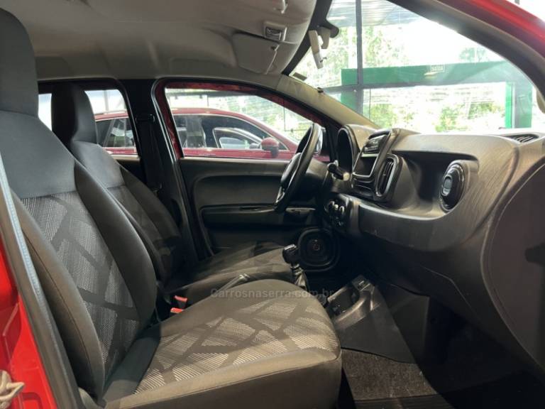 FIAT - MOBI - 2017/2017 - Vermelha - R$ 41.900,00