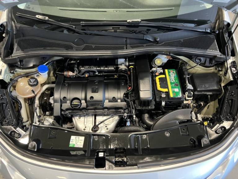 PEUGEOT - 2008 - 2019/2020 - Prata - R$ 74.900,00