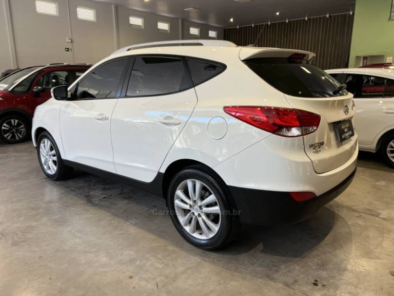 HYUNDAI - IX35 - 2015/2016 - Branca - R$ 77.900,00