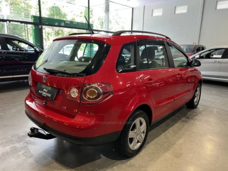 VOLKSWAGEN - SPACEFOX - 2009/2010 - Vermelha - R$ 34.900,00