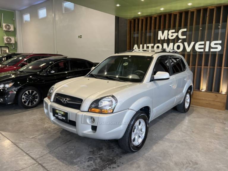 HYUNDAI - TUCSON - 2012/2013 - Prata - R$ 49.900,00