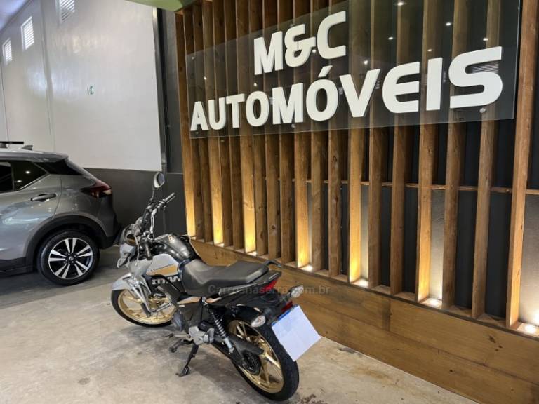 HONDA - CG 160 - 2019/2019 - Prata - R$ 15.500,00