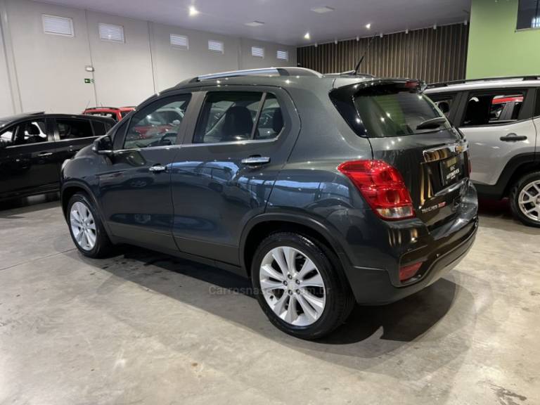 CHEVROLET - TRACKER - 2018/2018 - Cinza - R$ 84.900,00