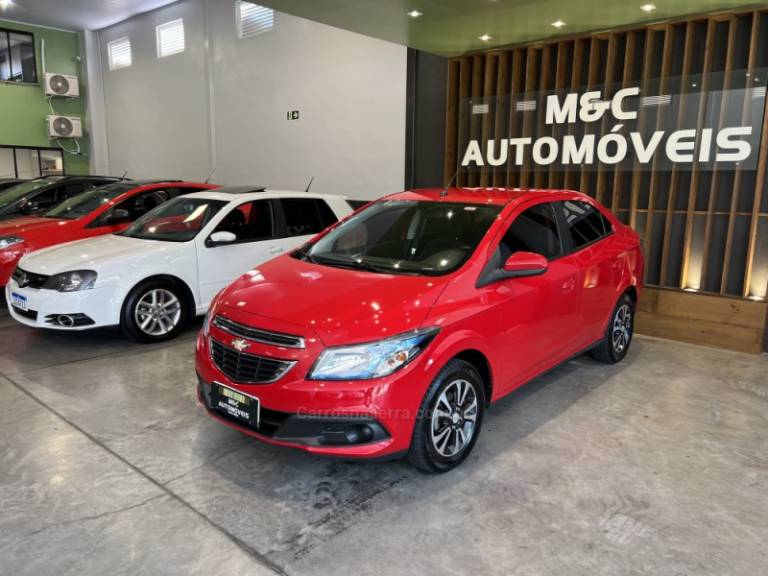 CHEVROLET - PRISMA - 2015/2015 - Vermelha - R$ 49.900,00