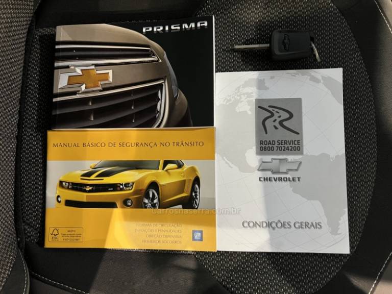 CHEVROLET - PRISMA - 2015/2016 - Prata - R$ 51.900,00