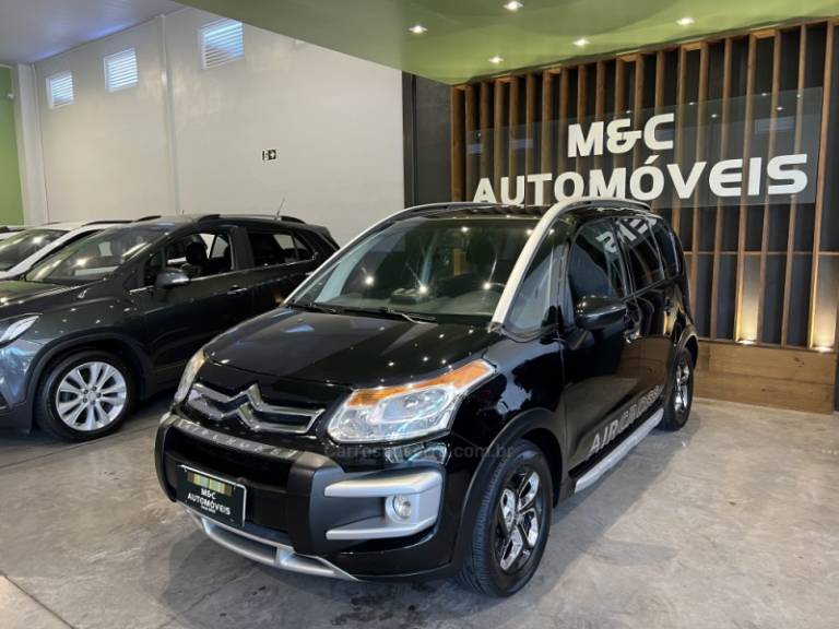 CITROËN - AIRCROSS - 2013/2014 - Preta - R$ 39.900,00