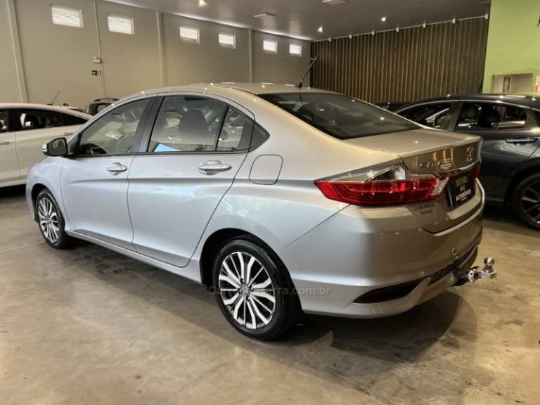 HONDA - CITY - 2018/2019 - Prata - R$ 81.900,00