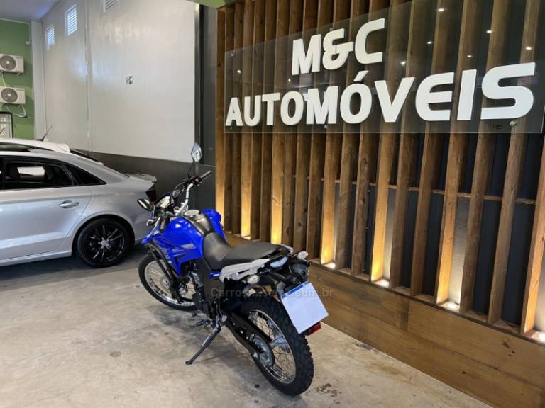 YAMAHA - XTZ 250 - 2021/2022 - Azul - R$ 22.900,00