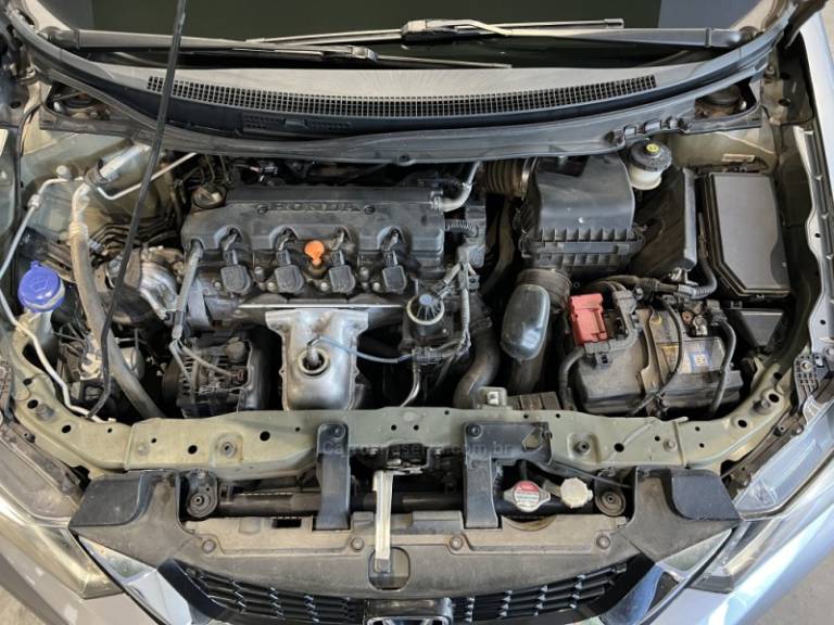 HONDA - CIVIC - 2014/2015 - Cinza - R$ 77.900,00