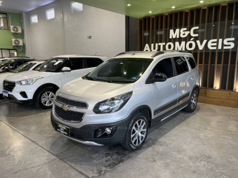 CHEVROLET - SPIN - 2015/2016 - Prata - R$ 59.900,00