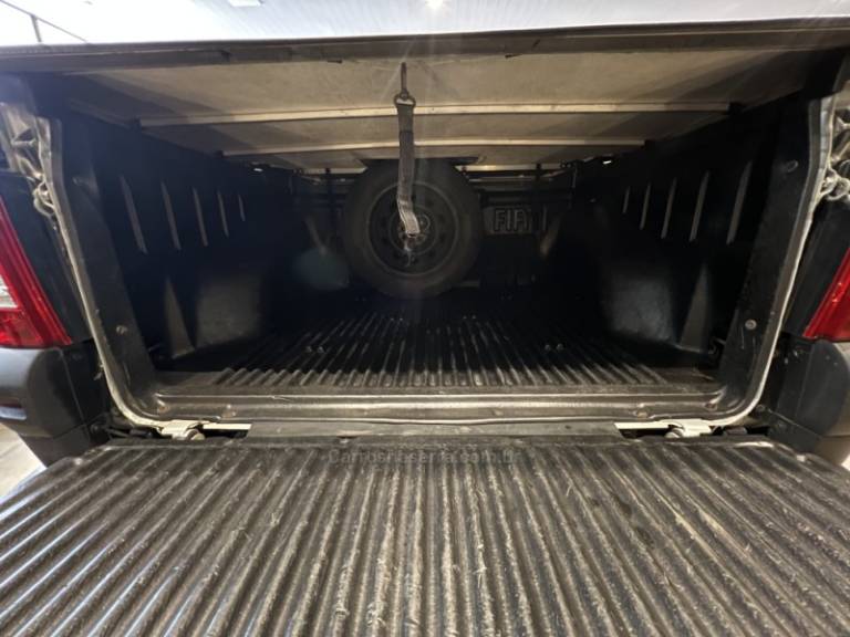 FIAT - STRADA - 2012/2013 - Prata - R$ 53.900,00