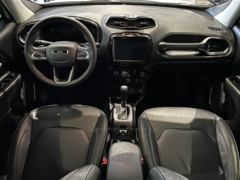 JEEP - RENEGADE - 2023/2023 - Branca - R$ 107.900,00