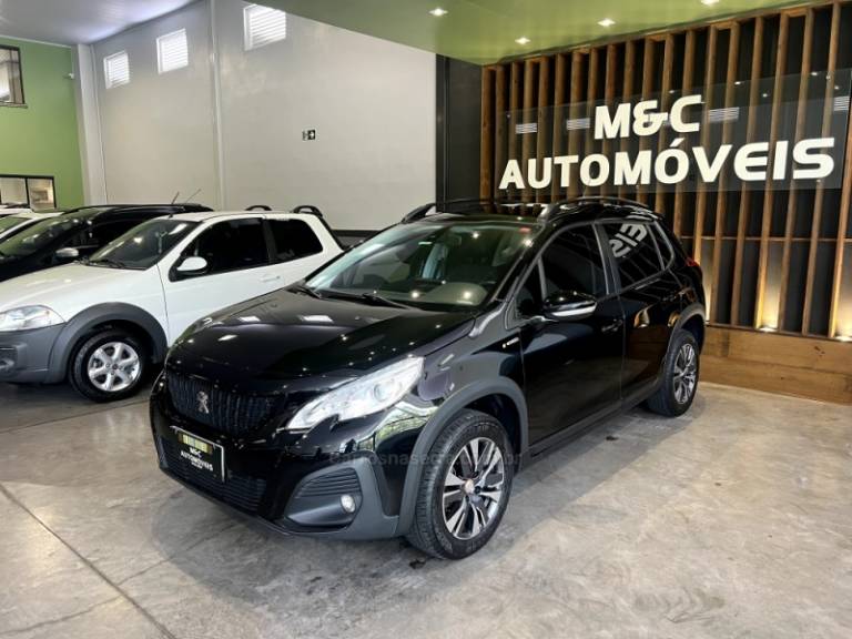 PEUGEOT - 2008 - 2020/2020 - Preta - R$ 75.900,00