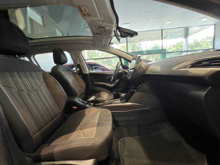 PEUGEOT - 2008 - 2019/2019 - Prata - R$ 69.900,00