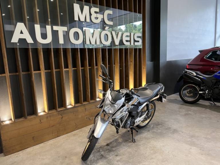 HONDA - CG 160 - 2019/2019 - Prata - R$ 15.500,00