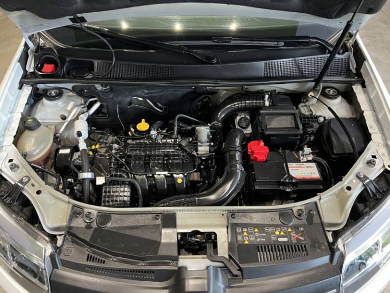 RENAULT - SANDERO - 2021/2022 - Branca - R$ 57.900,00
