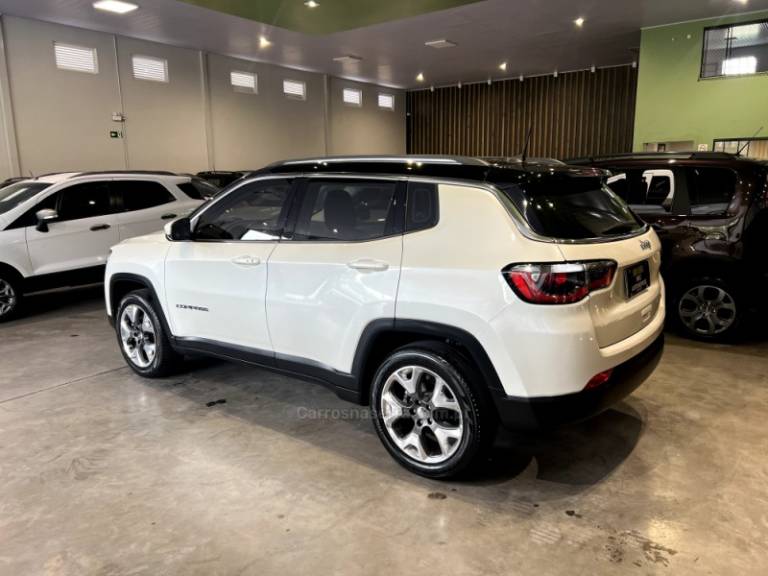 JEEP - COMPASS - 2016/2017 - Branca - R$ 95.900,00