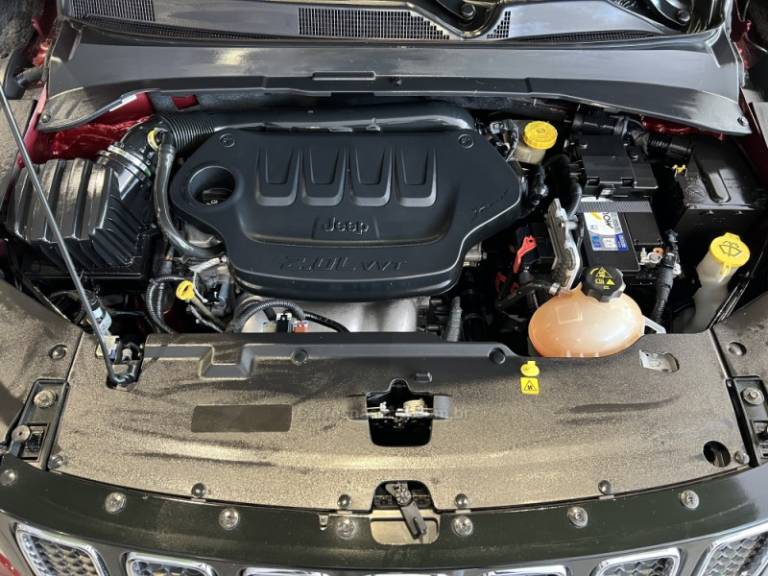 JEEP - COMPASS - 2016/2017 - Vermelha - R$ 87.900,00