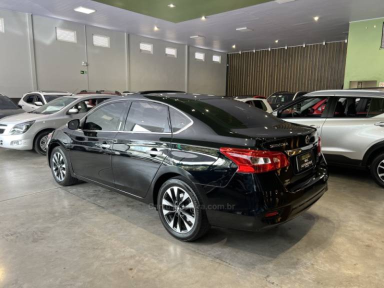 NISSAN - SENTRA - 2019/2020 - Preta - R$ 87.900,00